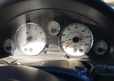 2002 Mazda Mx-5 Miata Cloth/Ls/Se z USA, uszkodzony, nr VIN JM1NB353X20225209